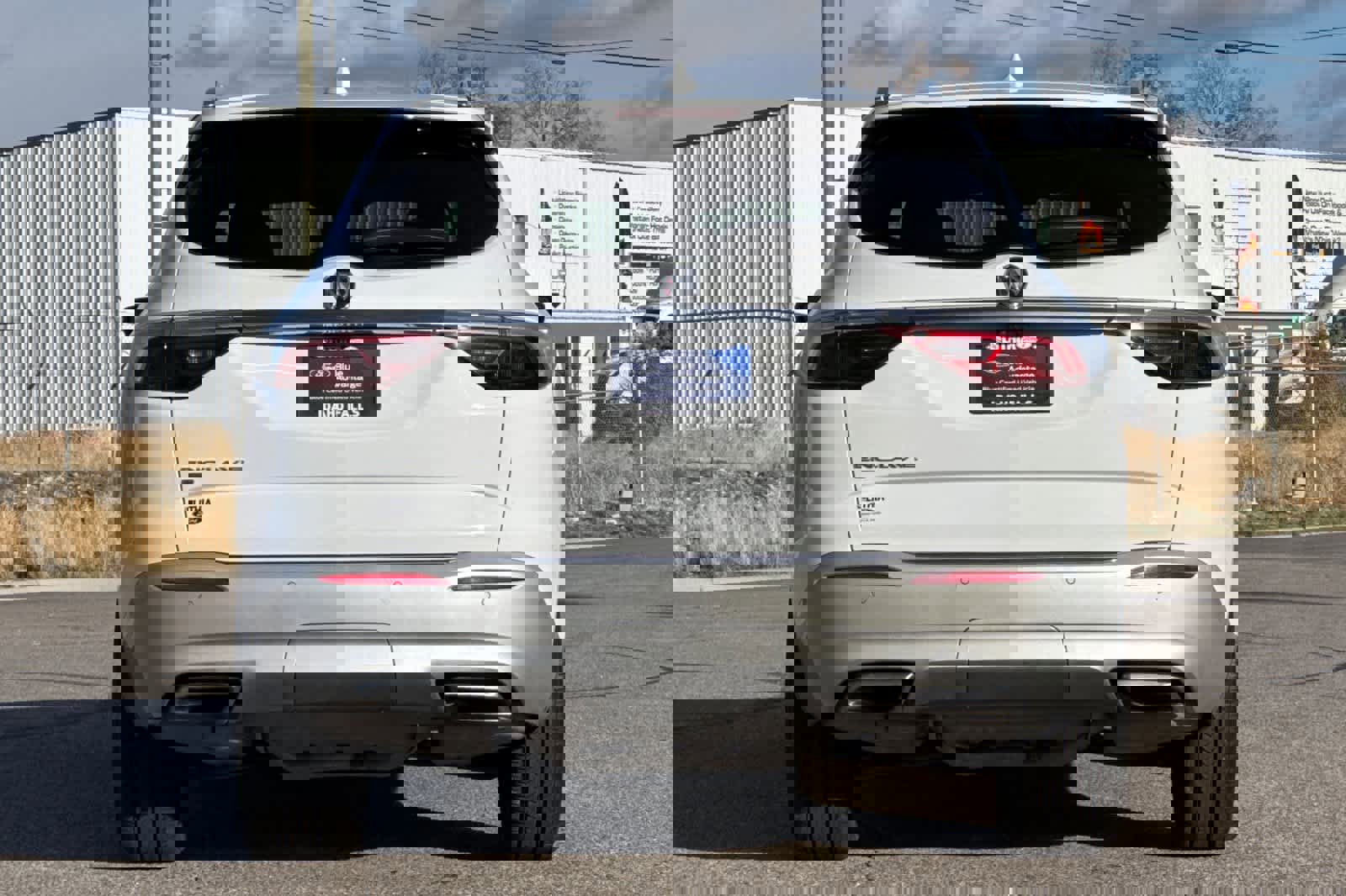 Used 2024 Buick Enclave Premium image 4