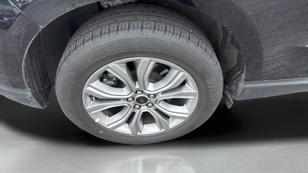 Certified 2024 Ford Edge Titanium AWD/4WD image 39
