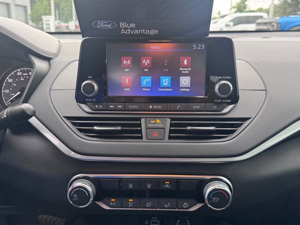 Used 2023 Nissan Altima 2.5 S FWD image 17