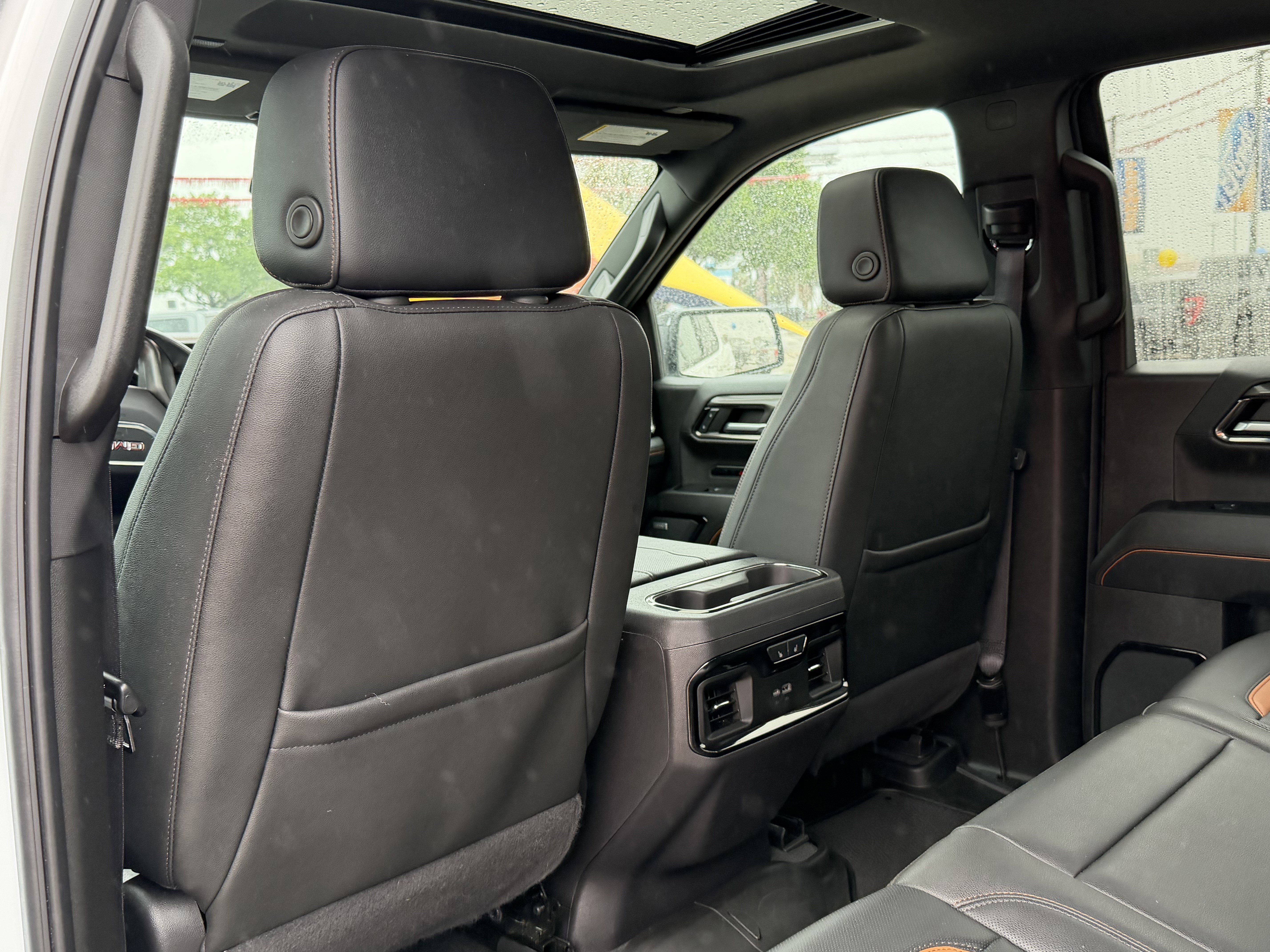 Used 2024 GMC Sierra 1500 AT4 w/ Technology Package image 15