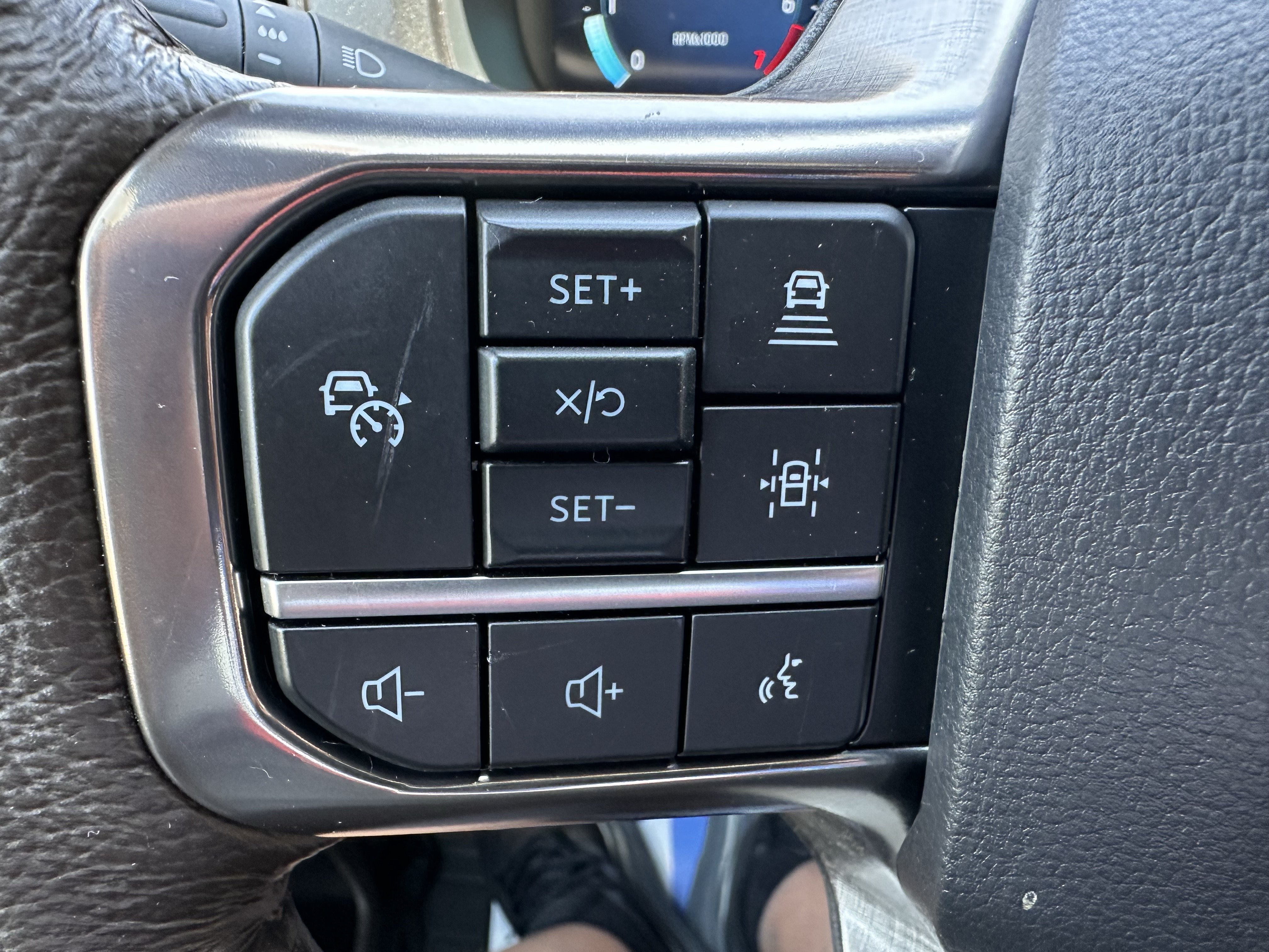 Certified 2025 Ford F150 King Ranch w/ FX4 Off-Road Package AWD/4WD image 24