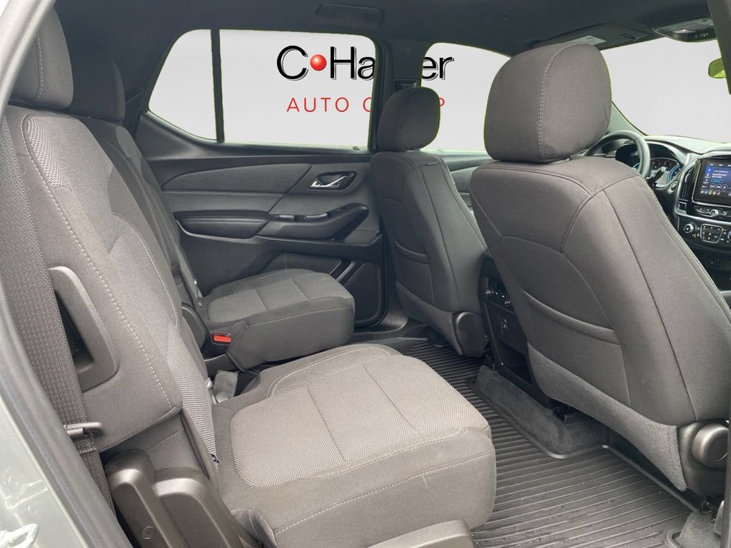 Used 2023 Chevrolet Traverse LT w/ Midnight/Sport Edition AWD/4WD image 12
