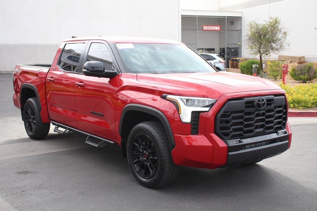 Used 2025 Toyota Tundra Limited w/ TRD Off-Road Package AWD/4WD image 11