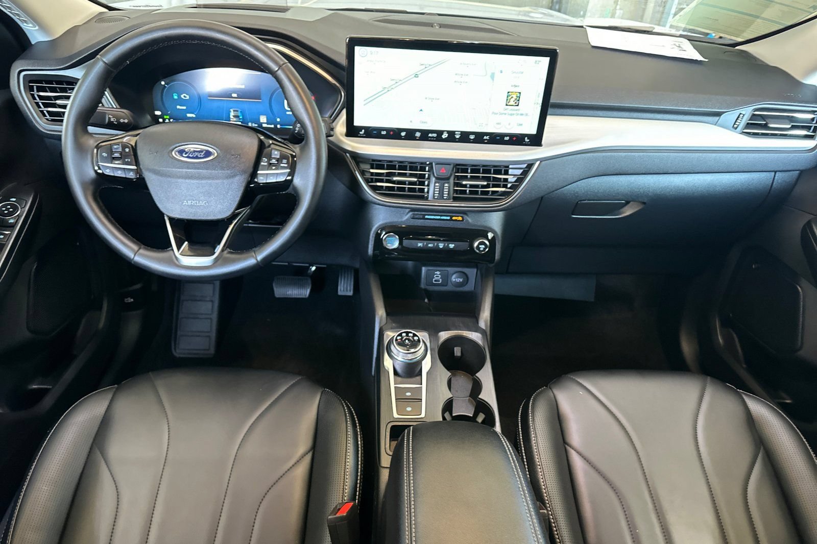 Certified 2025 Ford Escape SE w/ PHEV Premium Package FWD image 13