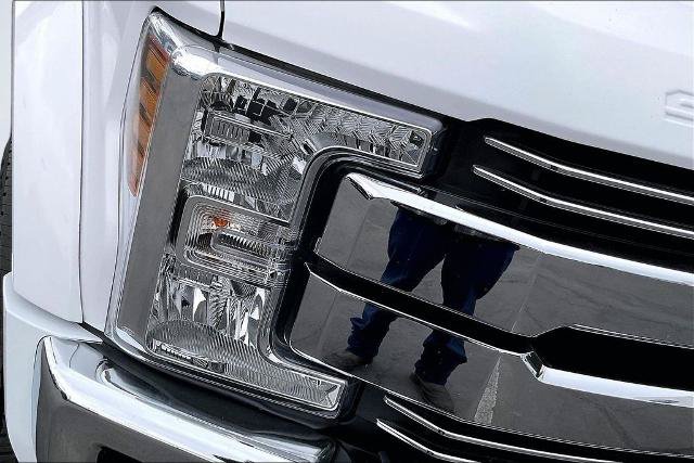 Certified 2018 Ford F450 Lariat w/ Chrome Package AWD/4WD image 30