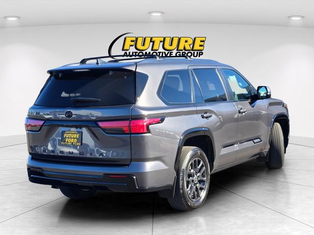 Used 2024 Toyota Sequoia Platinum AWD/4WD image 4