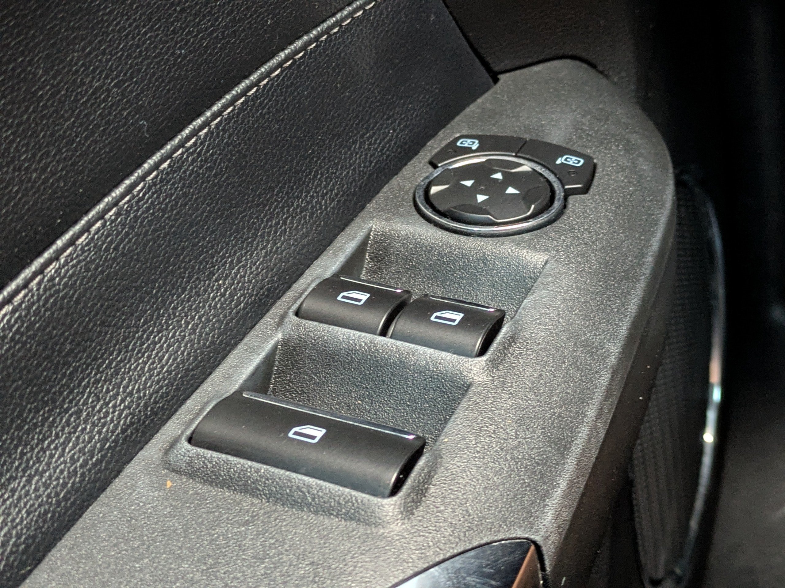 Certified 2020 Ford Mustang GT Premium RWD image 26