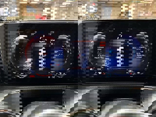 Used 2023 Mercedes-Benz GLB 250 4MATIC image 7