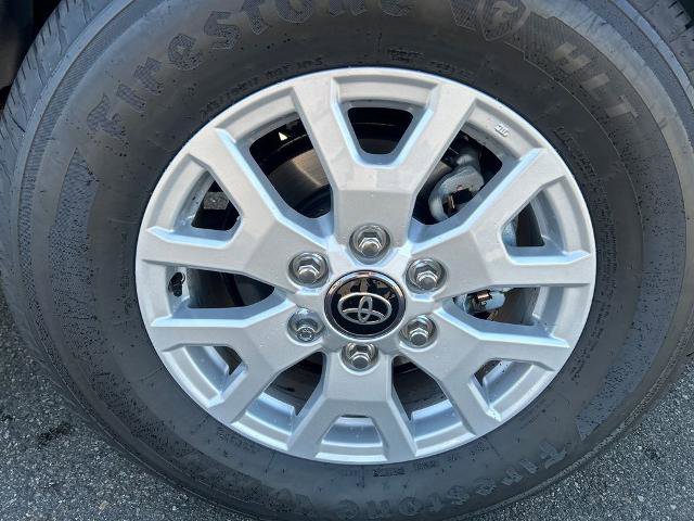 Used 2025 Toyota Tacoma SR5 AWD/4WD image 30