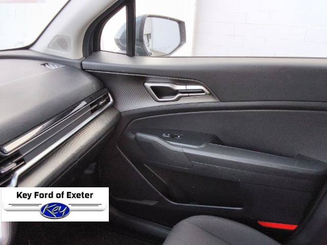 Used 2023 Kia Sportage LX AWD/4WD image 28