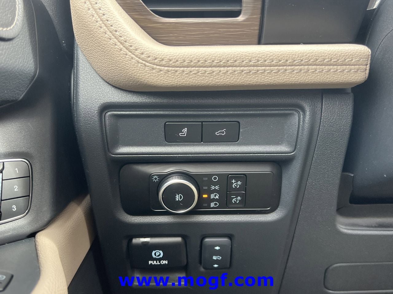 Certified 2024 Ford Expedition Max Limited AWD/4WD image 18