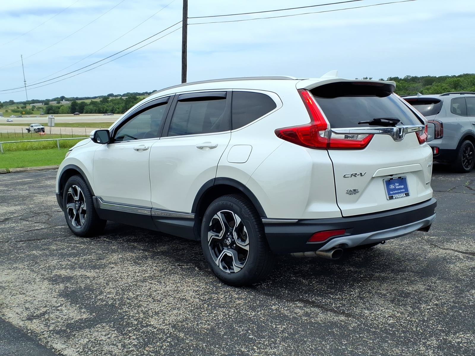 Used 2017 Honda CR-V Touring image 5