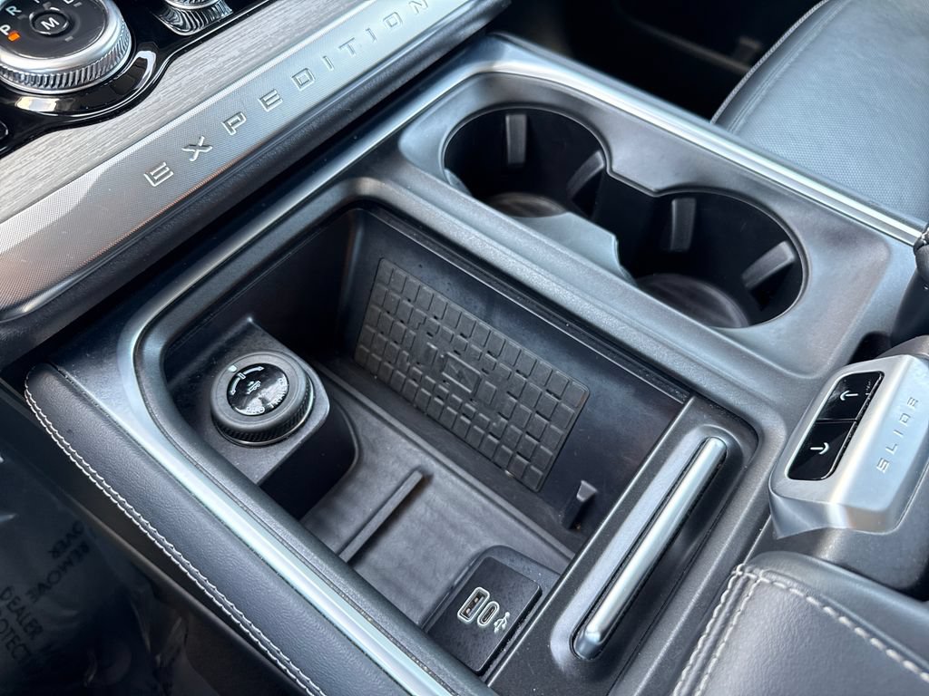Certified 2025 Ford Expedition Max Platinum AWD/4WD image 28