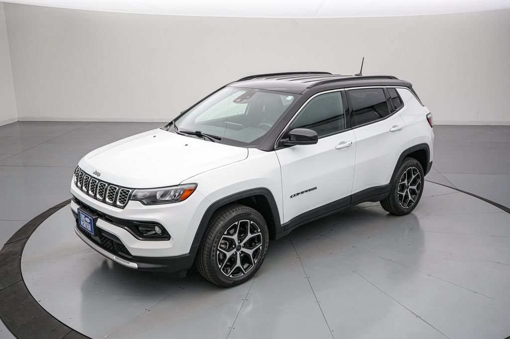 Used 2025 Jeep Compass Limited AWD/4WD image 8