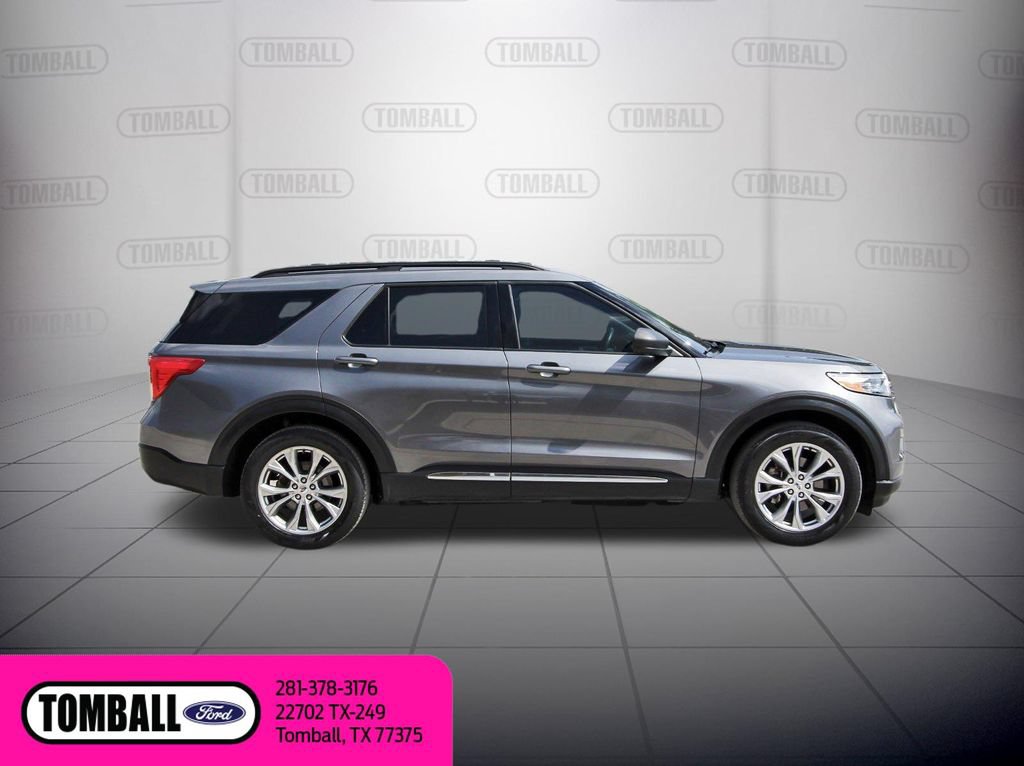 Certified 2023 Ford Explorer XLT w/ Equipment Group 202A RWD image 9