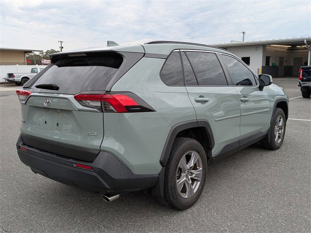 Used 2022 Toyota RAV4 XLE image 5