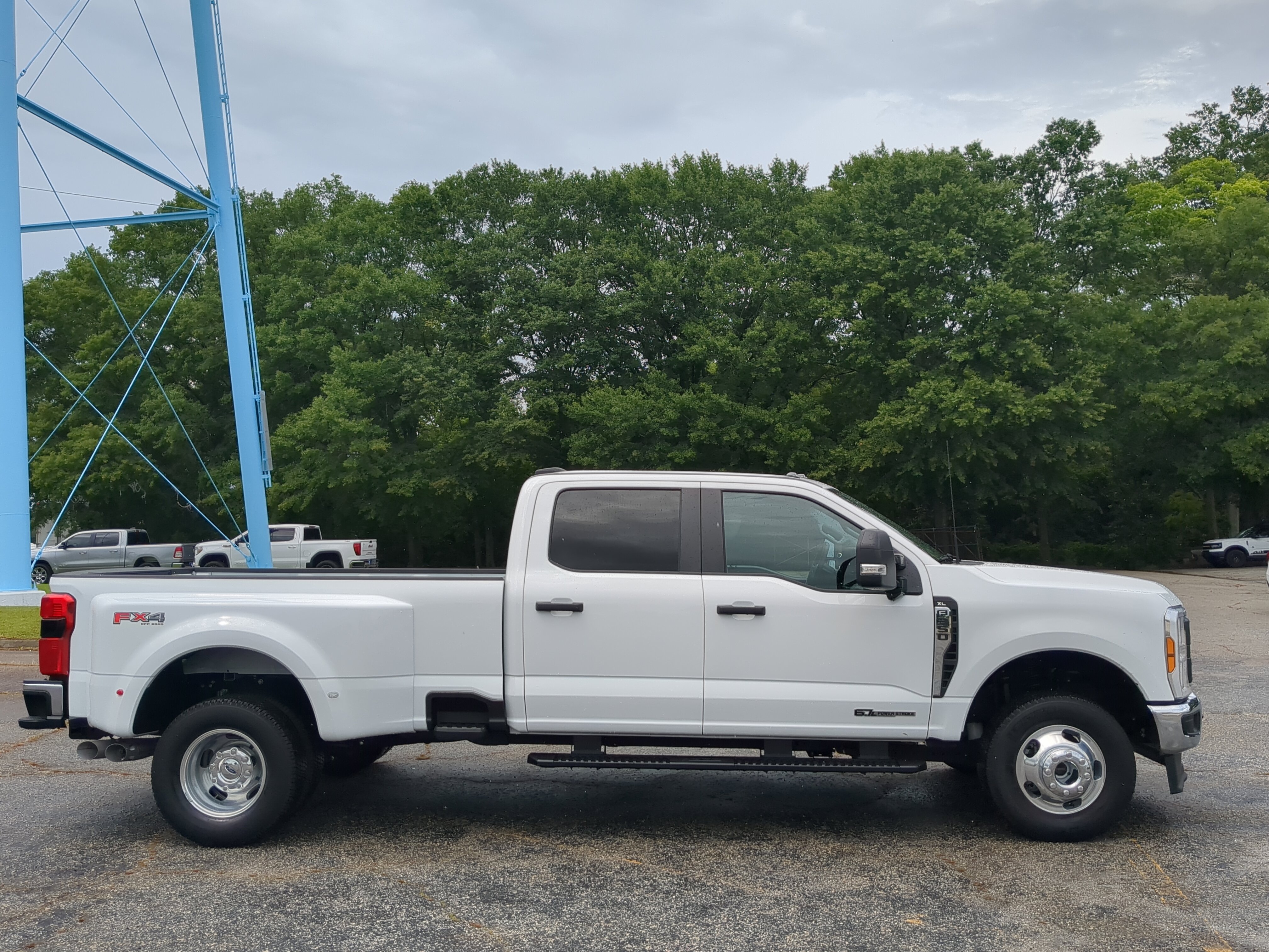 Certified 2025 Ford F350 XL w/ 360-Degree Camera Package AWD/4WD image 2