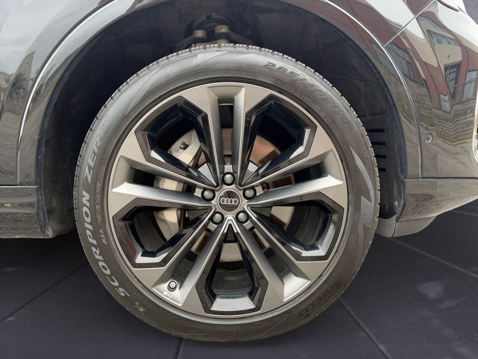Used 2025 Audi Q7 3.0T Premium Plus AWD/4WD image 14
