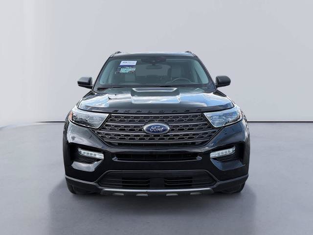 Certified 2021 Ford Explorer XLT w/ Equipment Group 202A AWD/4WD image 8