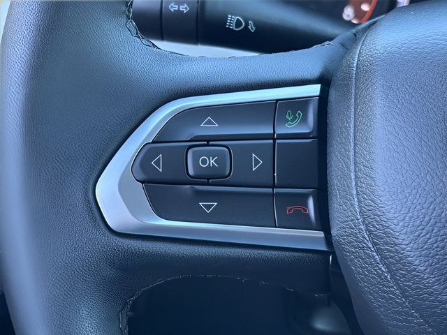 Used 2025 Jeep Compass Limited AWD/4WD image 16