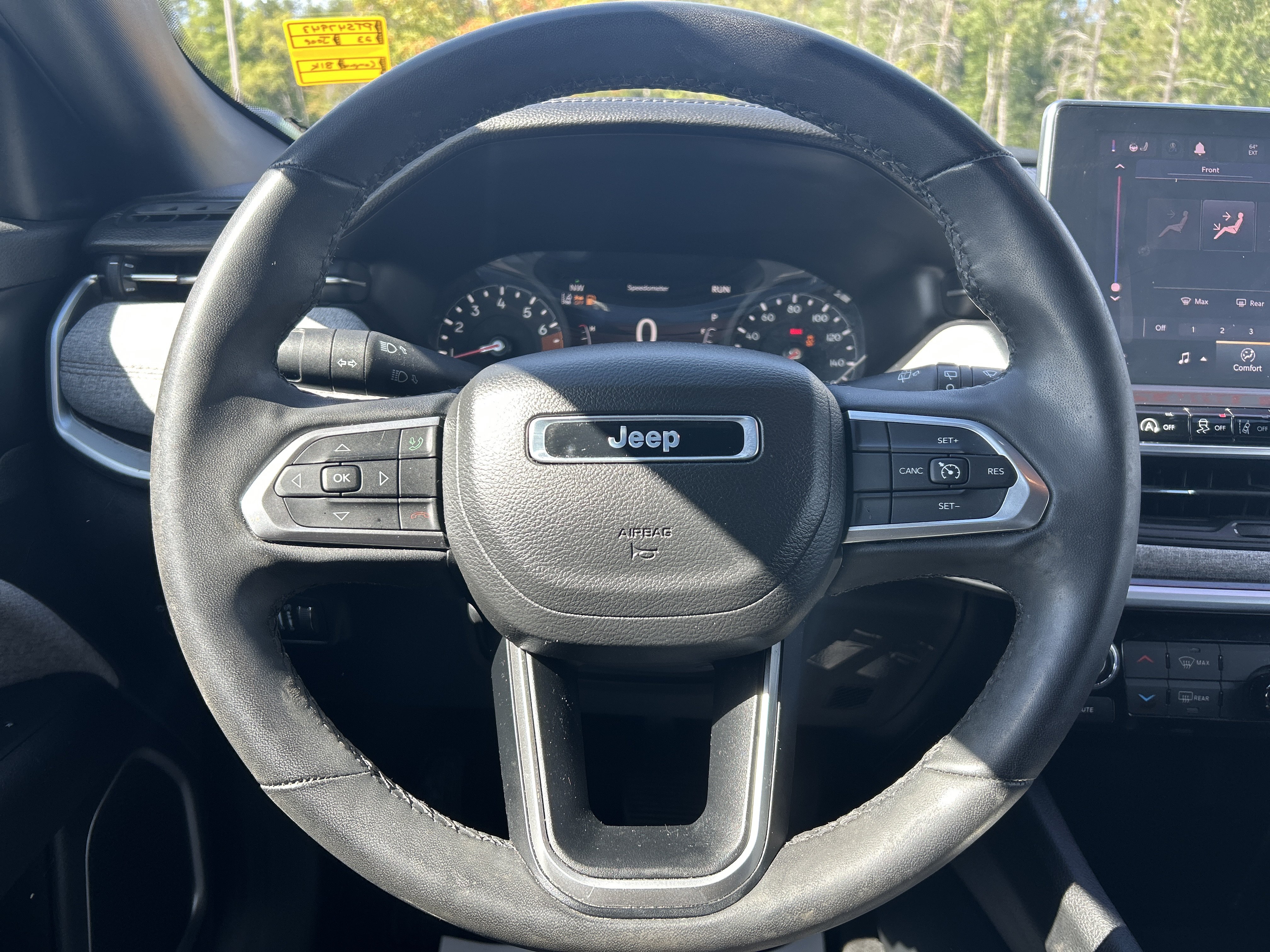 Used 2023 Jeep Compass Latitude AWD/4WD image 13