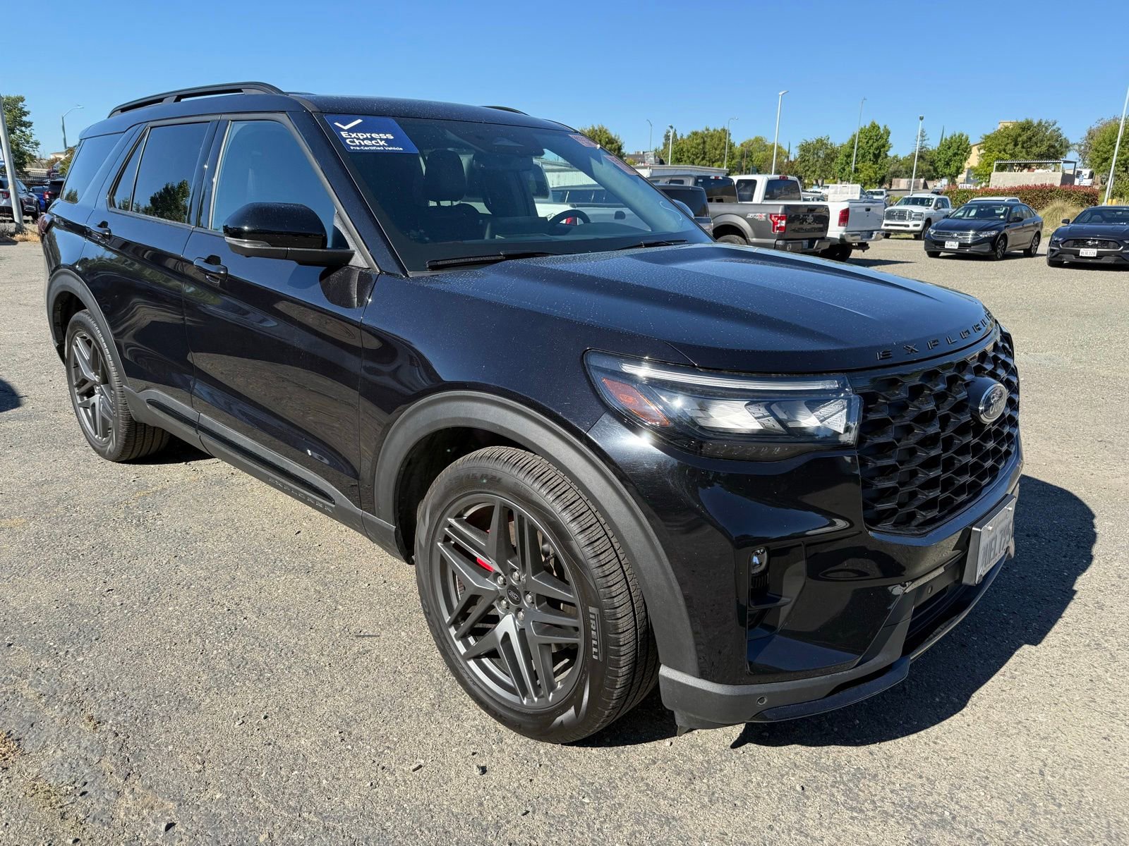 Certified 2025 Ford Explorer ST w/ Sun And Sound Package AWD/4WD image 8