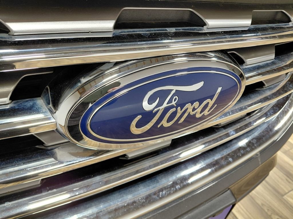 Certified 2019 Ford Edge SEL w/ Equipment Group 201A image 17