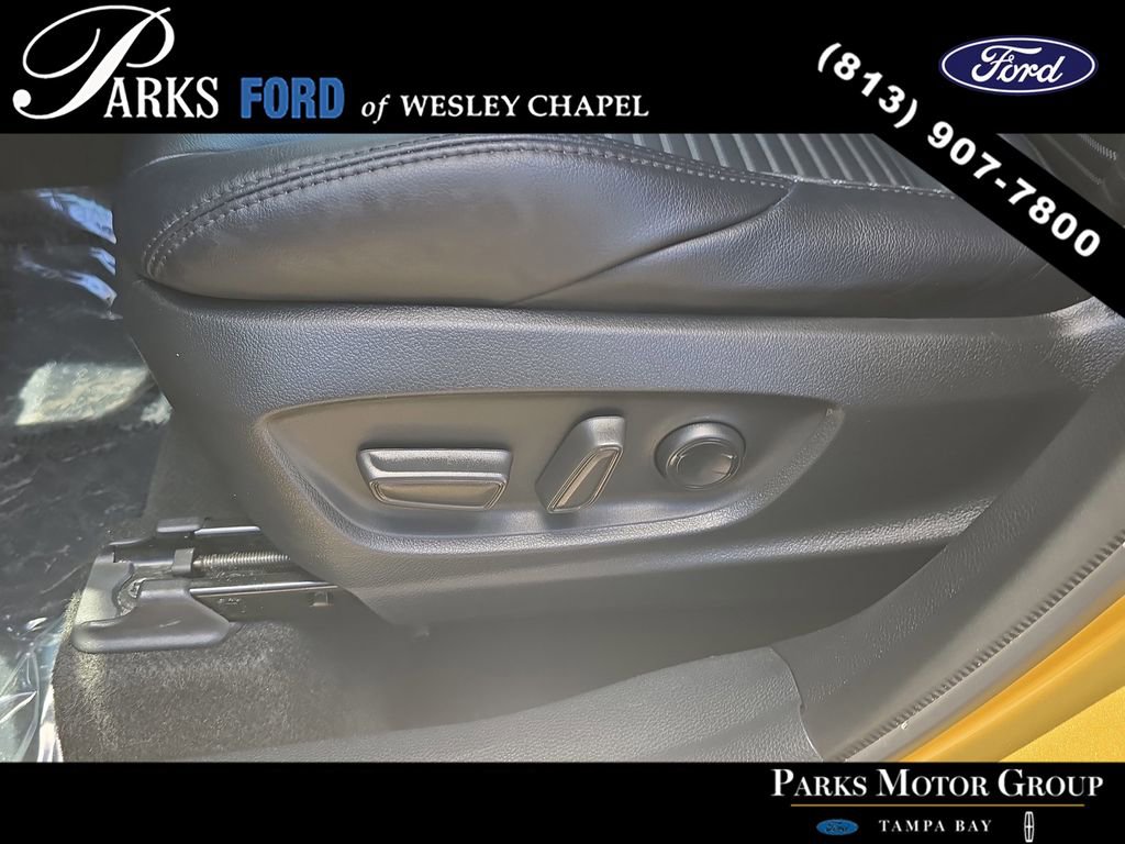 Used 2023 Toyota Corolla Cross AWD Hybrid w/ Convenience Package image 19