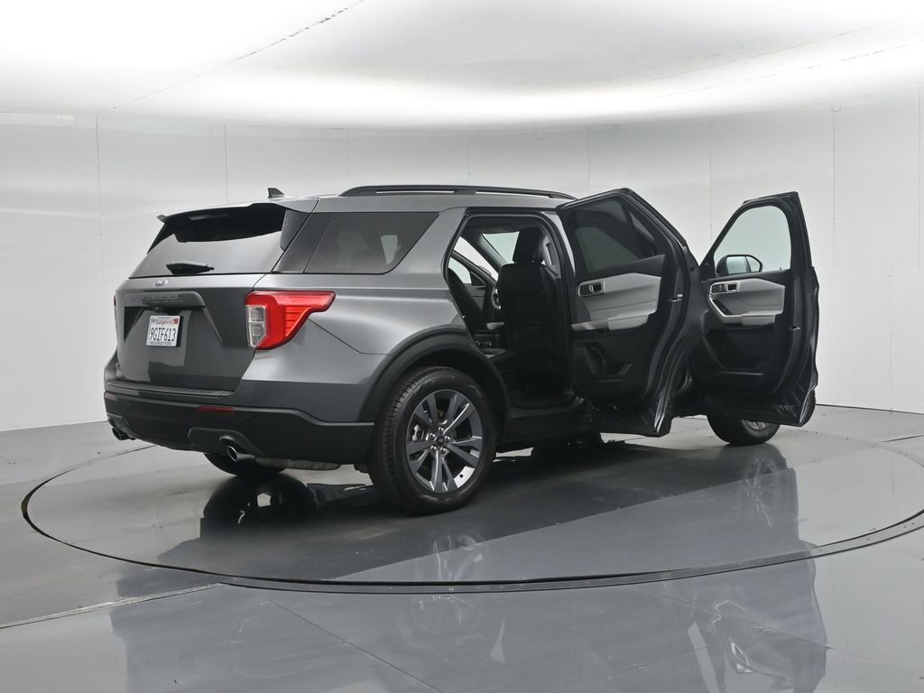 Certified 2023 Ford Explorer XLT w/ Equipment Group 202A image 38