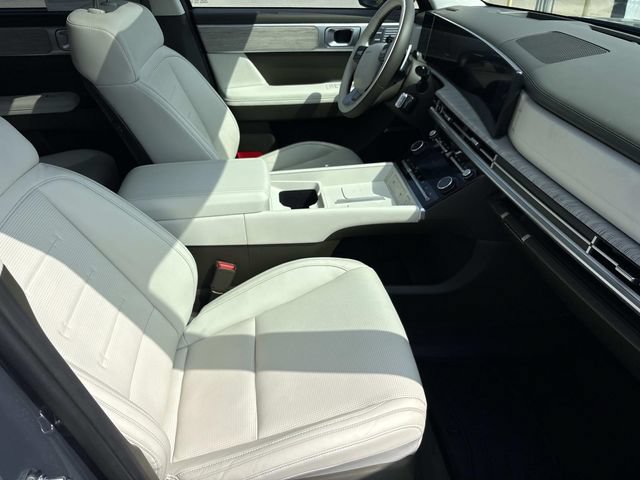 Used 2024 Hyundai Santa Fe Calligraphy AWD/4WD image 23