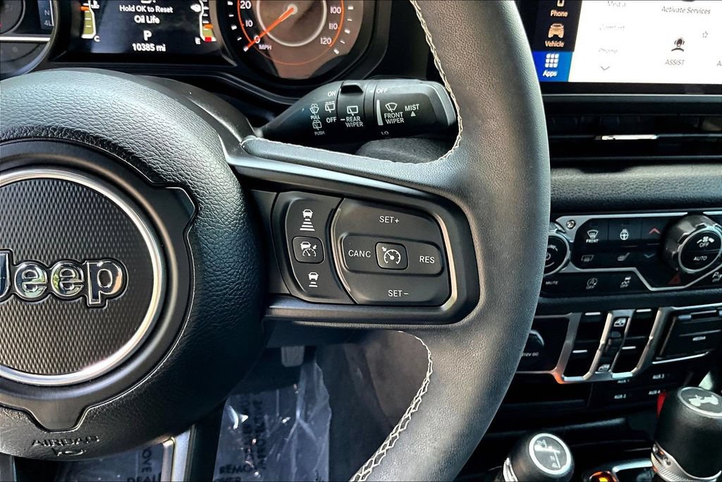 Used 2025 Jeep Wrangler Unlimited Sport AWD/4WD image 14