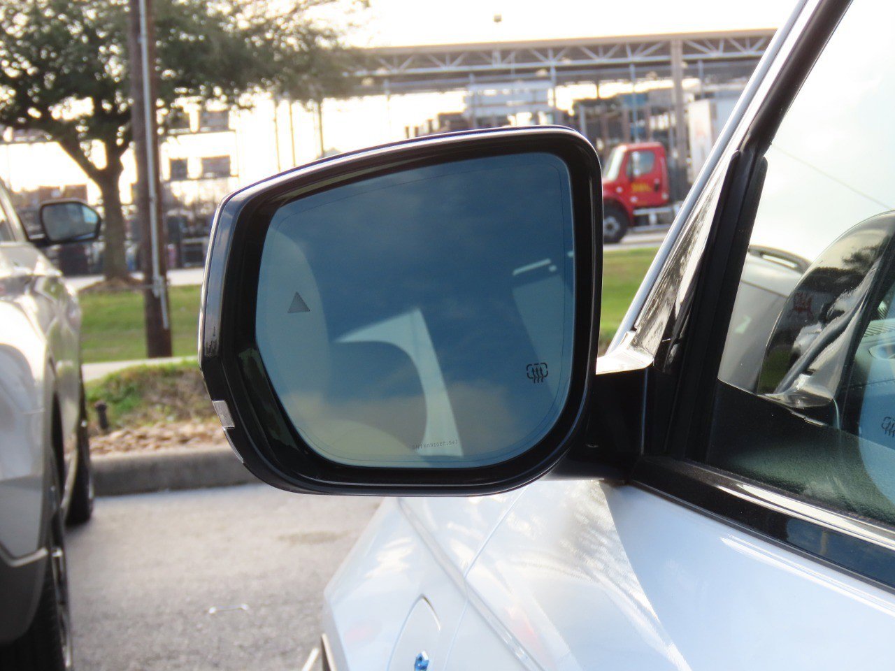 Used 2022 Jeep Grand Cherokee Limited 4xe w/ Luxury Tech Group II image 17