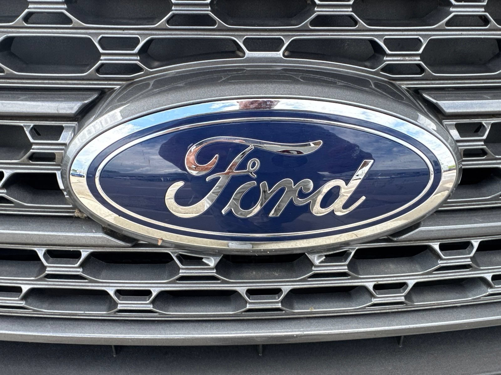 Certified 2023 Ford Explorer XLT w/ Equipment Group 202A AWD/4WD image 13