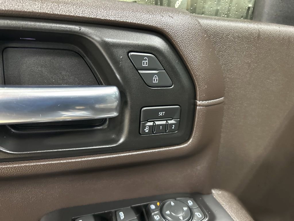 Used 2020 Chevrolet Silverado 2500 LTZ w/ LTZ Premium Package image 11