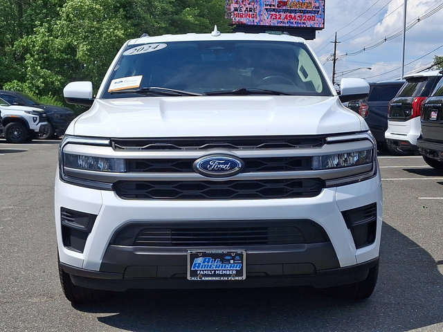 Certified 2024 Ford Expedition XLT AWD/4WD image 3