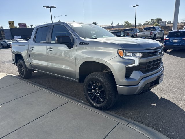 Used 2023 Chevrolet Silverado 1500 RST w/ Z71 Off-Road Package AWD/4WD image 7