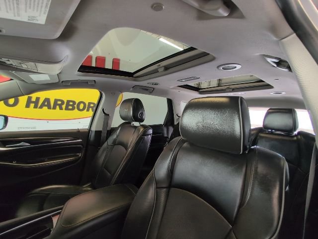 Used 2021 Buick Enclave Avenir image 32