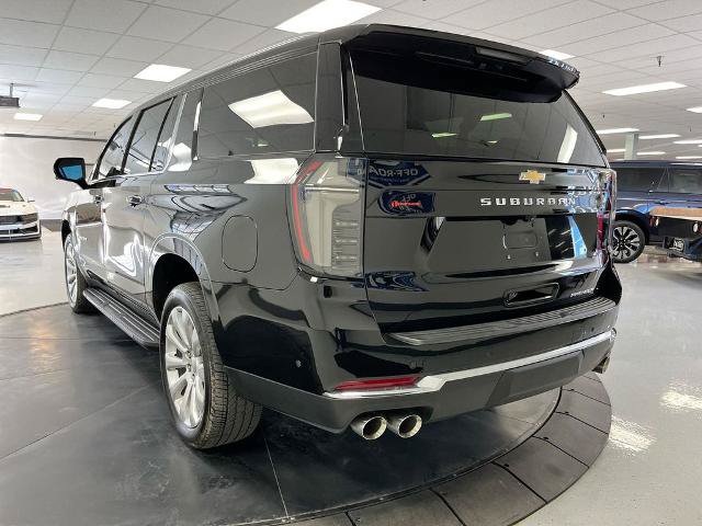 Used 2025 Chevrolet Suburban Premier w/ Sun And Tow Package AWD/4WD image 6