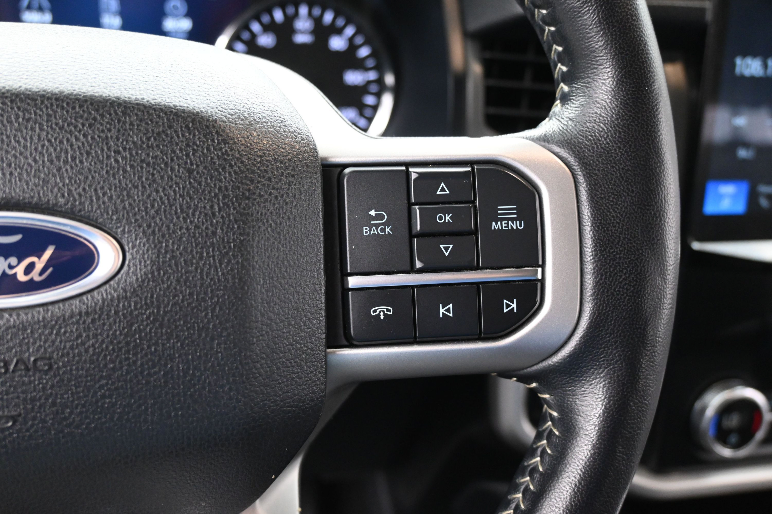Certified 2023 Ford Expedition XLT RWD image 15