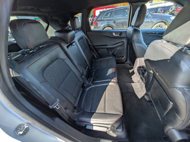 Certified 2025 Ford Escape ST-Line w/ Tech Pack #1 AWD/4WD image 19