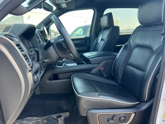 Used 2025 RAM 1500 Limited AWD/4WD image 3
