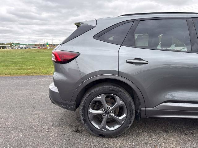 Certified 2024 Ford Escape ST-Line w/ Tech Pack #1 AWD/4WD image 34