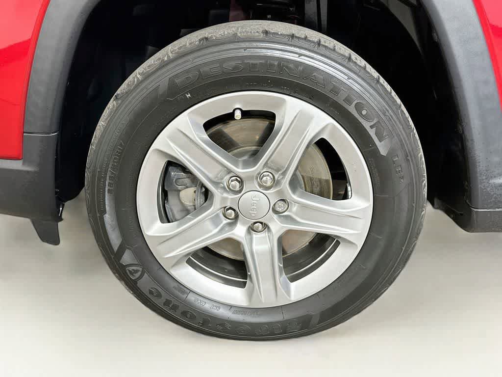 Used 2023 Jeep Compass Latitude AWD/4WD image 11