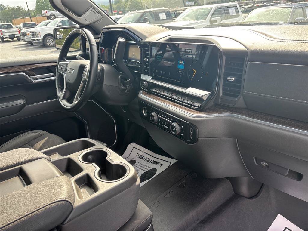 Used 2023 Chevrolet Silverado 1500 LT Trail Boss w/ Protection Package AWD/4WD image 13