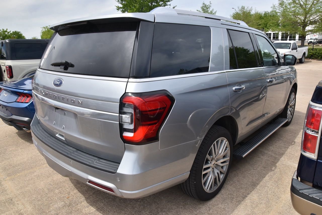 Certified 2023 Ford Expedition Platinum image 6