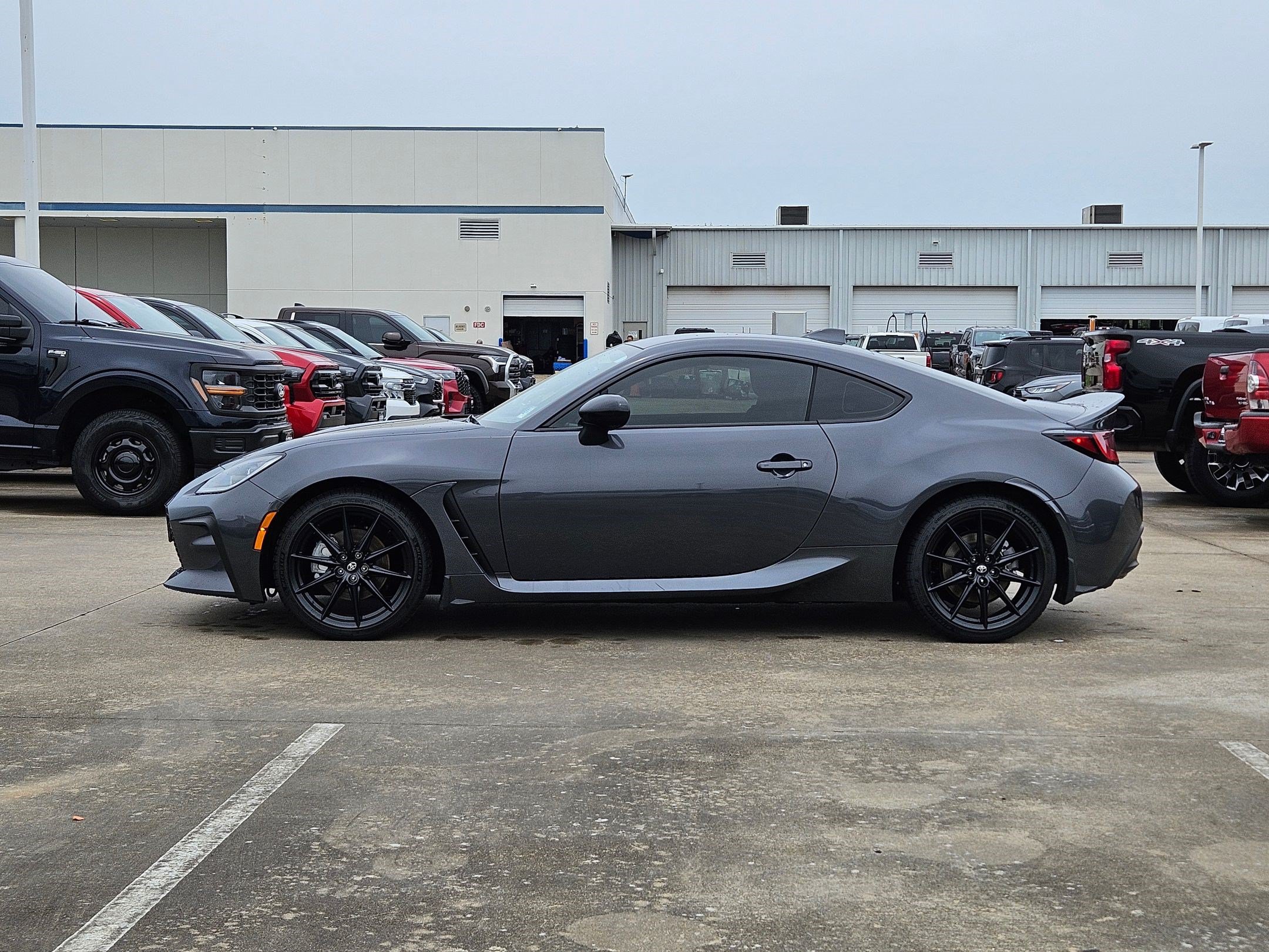 Used 2025 Toyota GR86 Premium RWD image 9