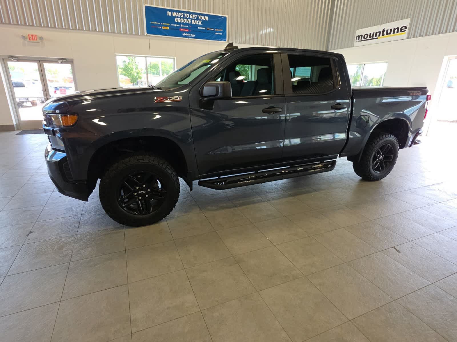 Used 2020 Chevrolet Silverado 1500 Custom Trail Boss w/ Custom Convenience Package AWD/4WD image 14