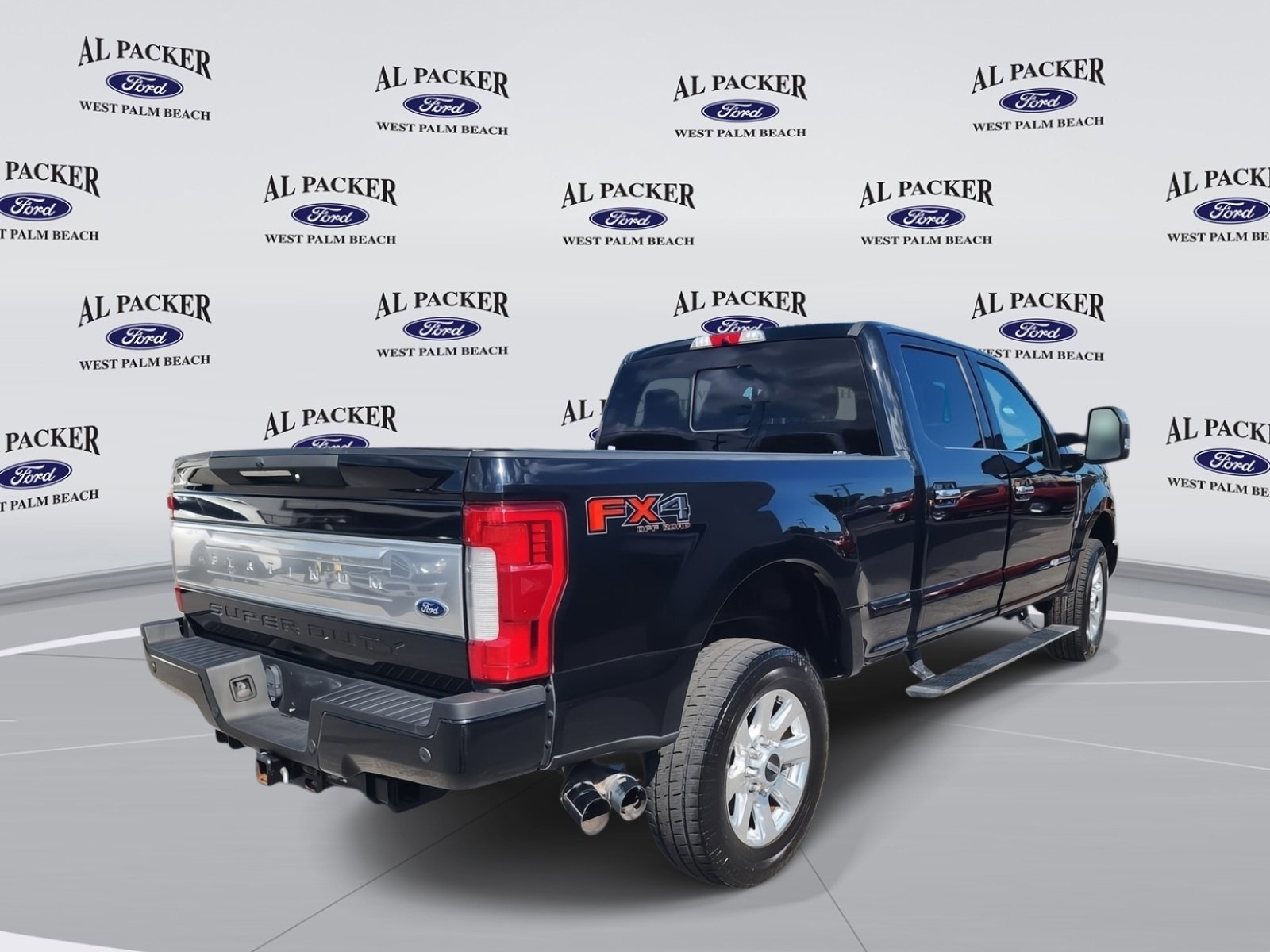 Certified 2018 Ford F250 Platinum w/ Platinum Ultimate Package image 5