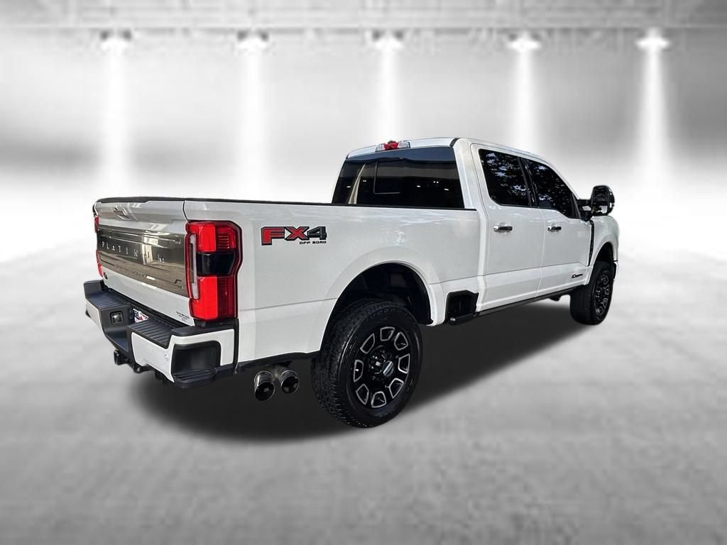 Certified 2024 Ford F250 Platinum w/ FX4 Off-Road Package AWD/4WD image 4