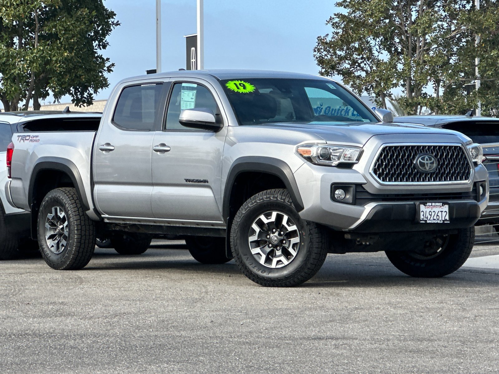 Used 2019 Toyota Tacoma 2WD Double Cab image 2